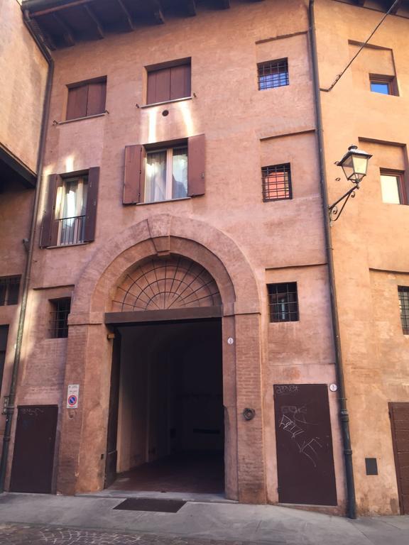 بولونيا Farolfi Apartments Pepoli المظهر الخارجي الصورة