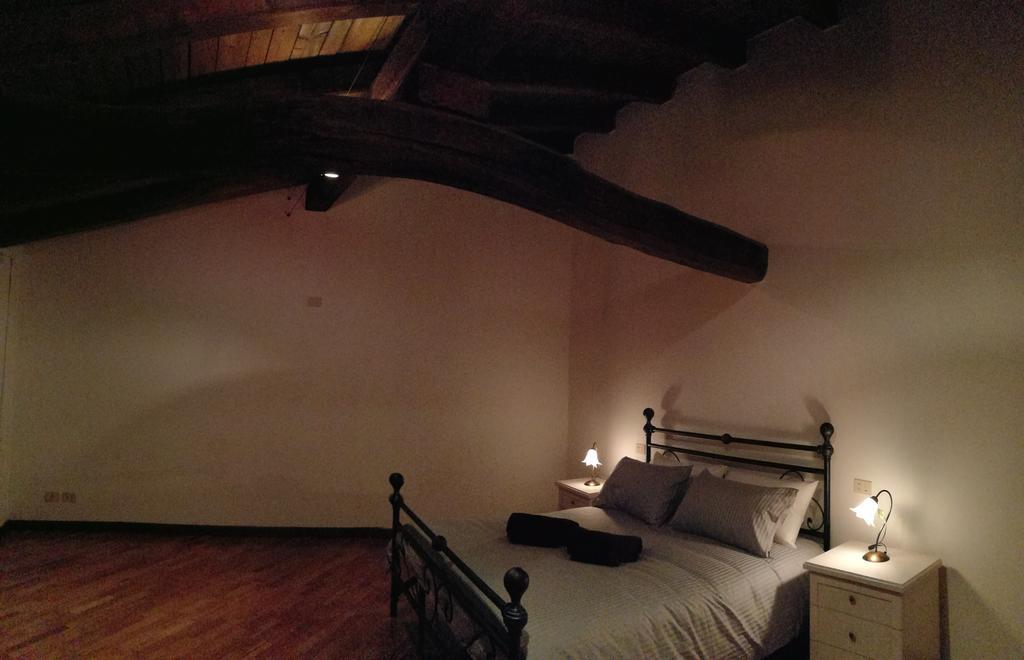بولونيا Farolfi Apartments Pepoli المظهر الخارجي الصورة