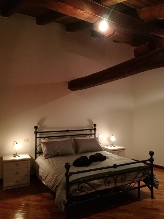 بولونيا Farolfi Apartments Pepoli المظهر الخارجي الصورة