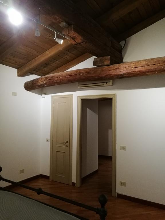 بولونيا Farolfi Apartments Pepoli المظهر الخارجي الصورة