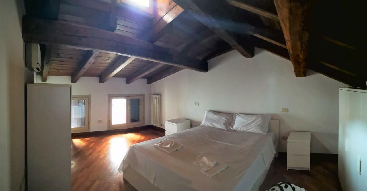 بولونيا Farolfi Apartments Pepoli المظهر الخارجي الصورة